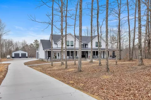 270 Saddlebrook Dr, Hohenwald, TN 38462