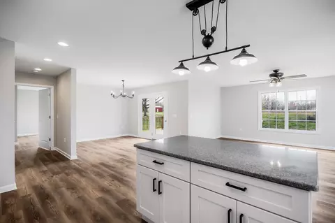 Kitchen - 108 Reece Rd, Baxter, TN 38544 photo 3 of 5