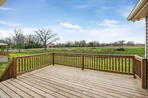 Exterior - 108 Reece Rd, Baxter, TN 38544 photo 6 of 9