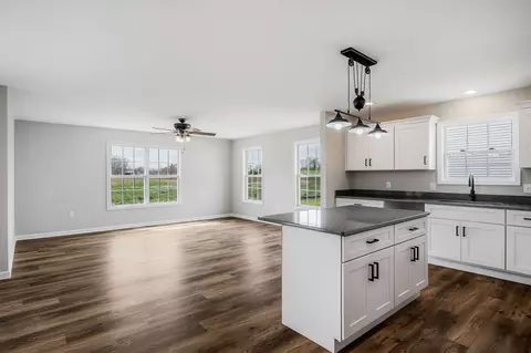 Kitchen - 108 Reece Rd, Baxter, TN 38544 photo 4 of 5