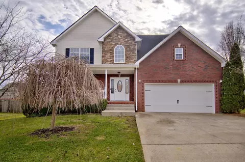 2837 Brewster Dr, Clarksville, TN 37042