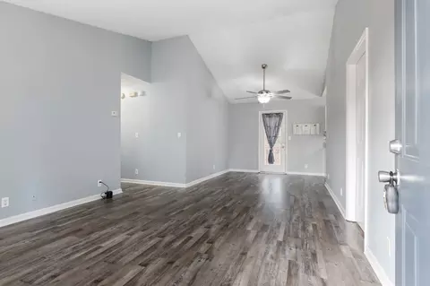 112 Travis Dr, Dickson, TN 37055 photo 5