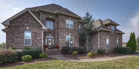 237 Cummings Ln, Gallatin, TN 37066