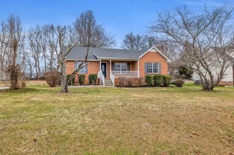 107 Heritage Dr, Portland, TN 37148