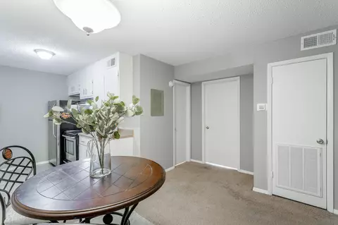 900 Mountain Creek Rd # 475, Chattanooga, TN 37405