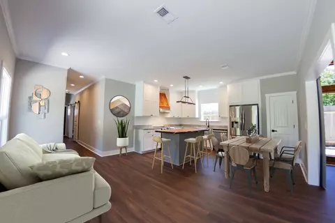 Living - 981 Elm St, Eagleville, TN 37060 photo 1 of 1