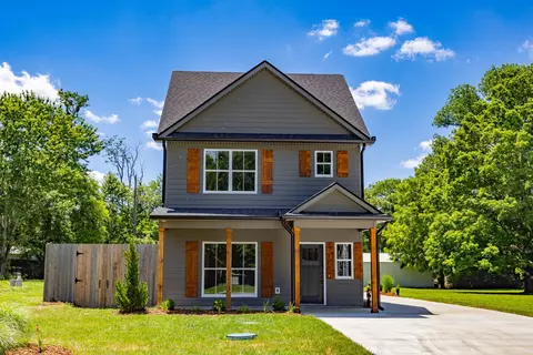 Exterior - 981 Elm St, Eagleville, TN 37060 photo 9 of 16