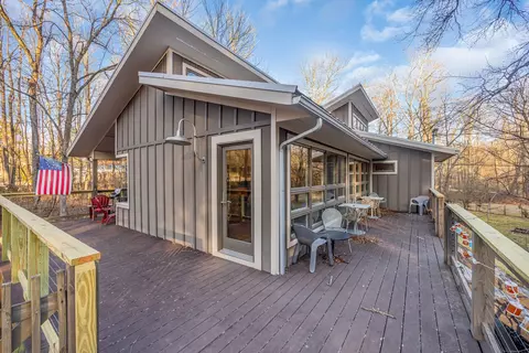 92 Castleberry Dr, Sewanee, TN 37375