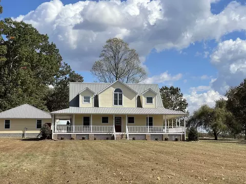 353 Hutchings Ln, Mcminnville, TN 37110