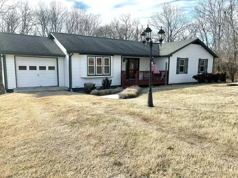 102 Ridgefield Dr, Winchester, TN 37398