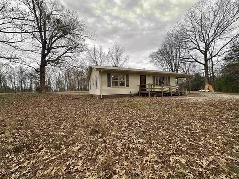 1944 Highway 412 E, Parsons, TN 38363
