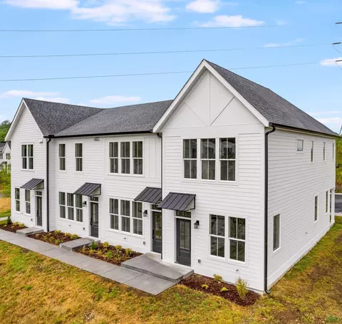 103 Stella Dr, Nashville, TN 37209