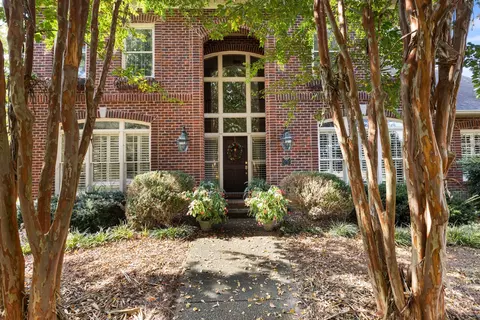 2752 Rock Wall Rd, Nashville, TN 37221