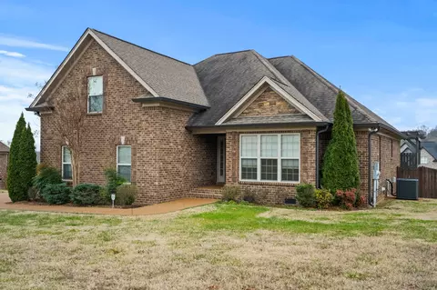 48 Harbor Pt, Lebanon, TN 37087