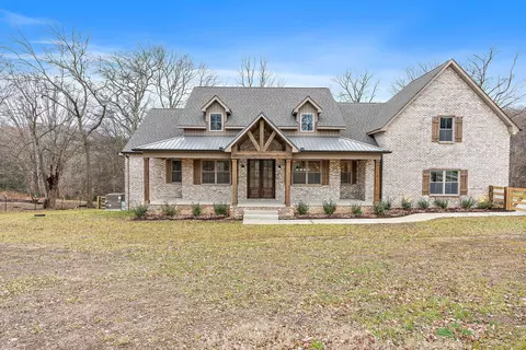 2761 Hwy 25 W, Cottontown, TN 37048