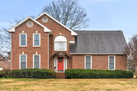 2580 Stone Briar Dr, Clarksville, TN 37043