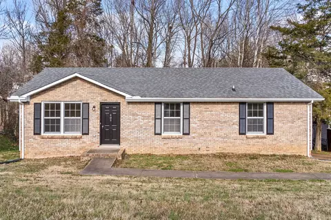 409 Needlewood Dr, Clarksville, TN 37040