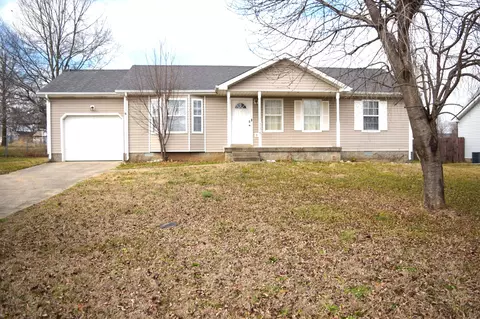 335 Atlantic Ave, Oak Grove, KY 42262