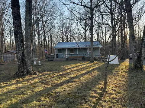 279 Sunset Dr, Holladay, TN 38341