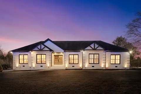 1012 Woodridge Pl, Mount Juliet, TN 37122