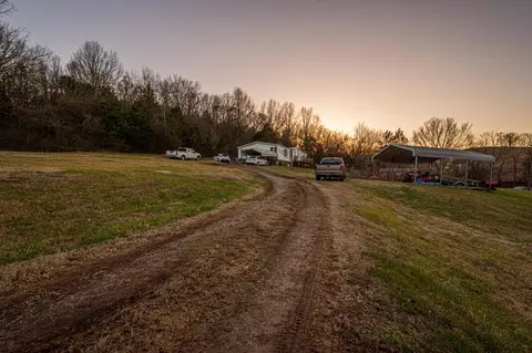 1680 Access Rd, Pulaski, TN 38478 photo 2