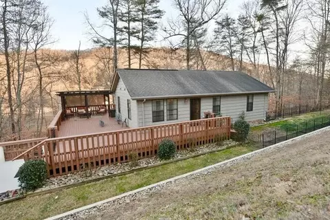 175 Lamplighter Ct, Dayton, TN 37321