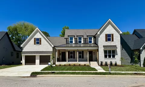 2040 Conductor Ln, Thompsons Station, TN 37179