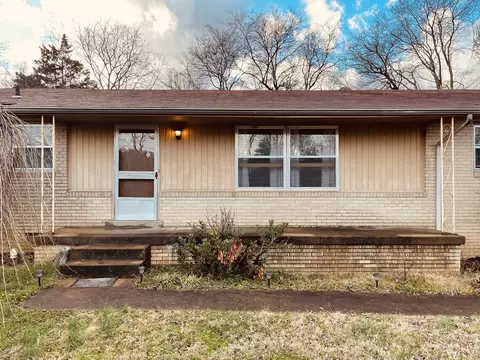 1511 N Tennessee Blvd, Murfreesboro, TN 37130