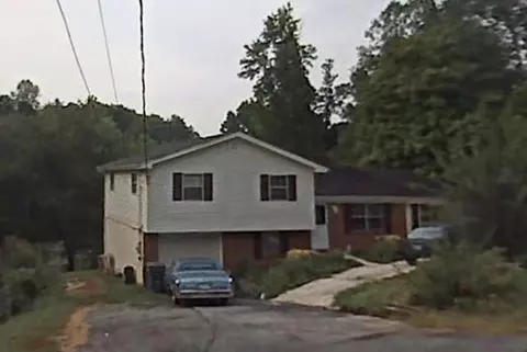 86 Dowlen Rd, Hixson, TN 37343