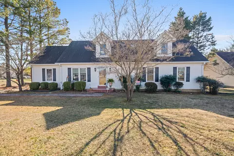 223 Lynnford Dr, Murfreesboro, TN 37128