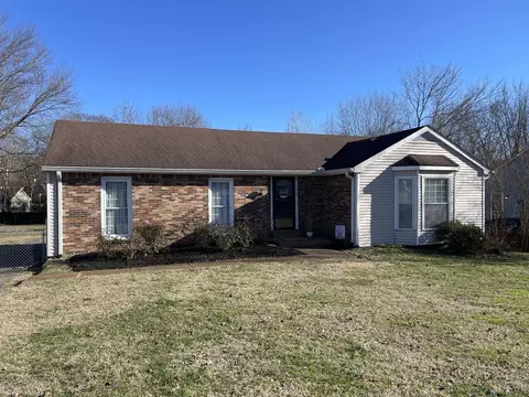 338 Sunny Acre Dr, Mount Juliet, TN 37122