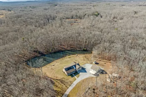 1469 Junior Camp Rd, Monterey, TN 38574