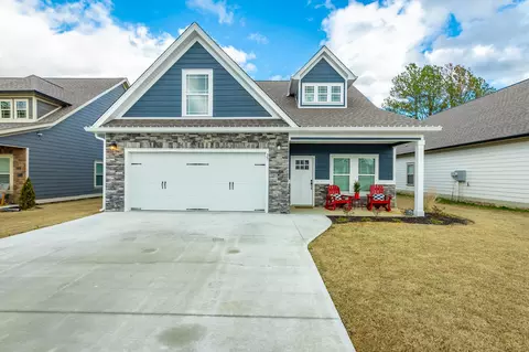 35 Country Cove Dr, Rossville, GA 30741