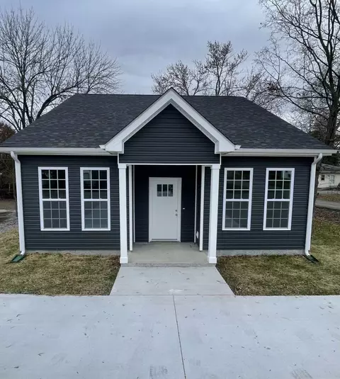 501 Sanderson Dr, Hopkinsville, KY 42240