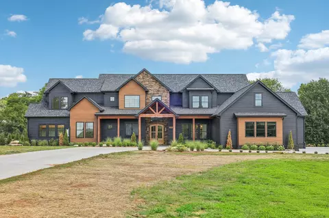 2766 Sanford Rd, Nolensville, TN 37135