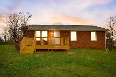4174 Old Highway 48, Southside, TN 37171