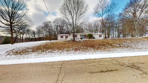 2876 Gate 3 Rd, Paris, TN 38242 photo 4