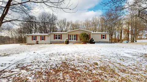 2876 Gate 3 Rd, Paris, TN 38242