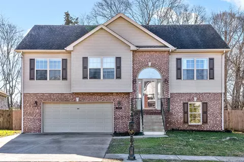 1402 Bruceton Dr, Clarksville, TN 37042