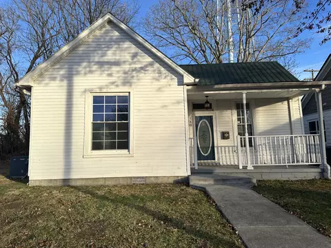 110 Main St, White Bluff, TN 37187