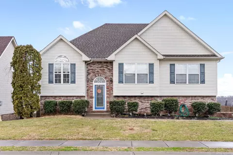 3300 Melissa Ln, Clarksville, TN 37042