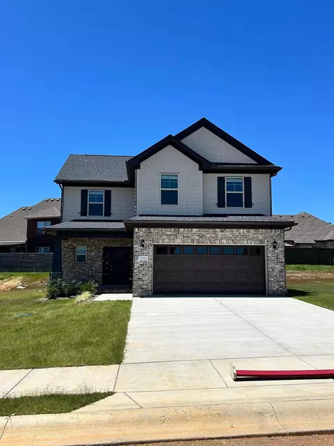 1055 Amber Hills Dr, Pleasant View, TN 37146