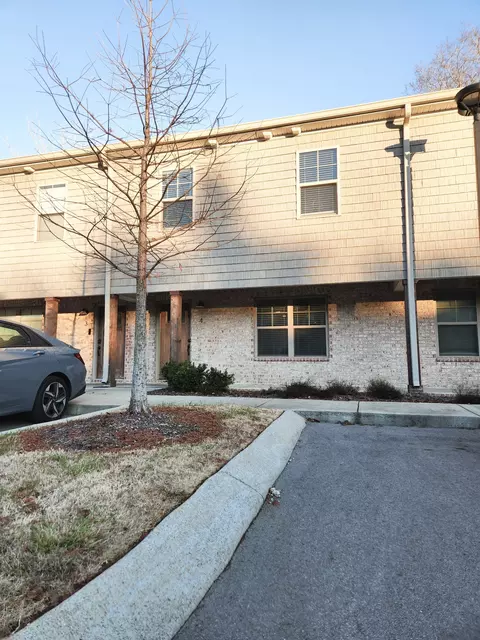 2506 E Main St #E4, Murfreesboro, TN 37127