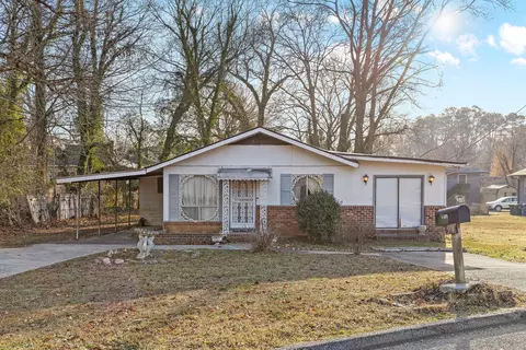 1212 Greenwood Rd, Chattanooga, TN 37411