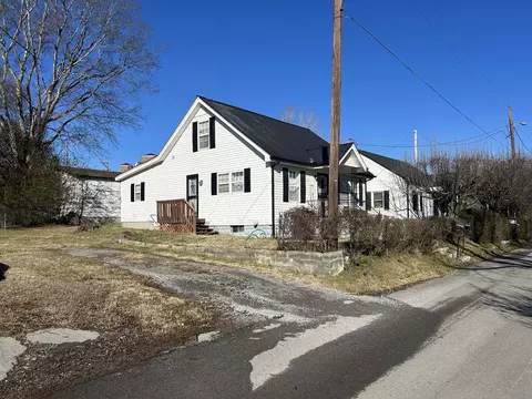 104 N Clinch St, Woodbury, TN 37190