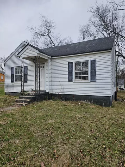 1003 Dalton St, Columbia, TN 38401