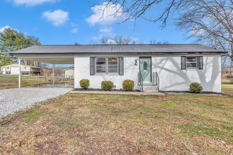 102 Hickory Dr, Huntland, TN 37345
