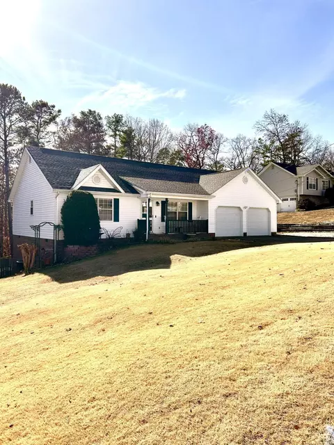 197 Castleview Dr, Ringgold, GA 30736