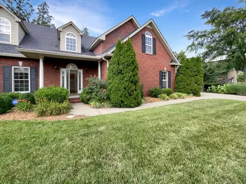 4656 Smitty Dr, Murfreesboro, TN 37128