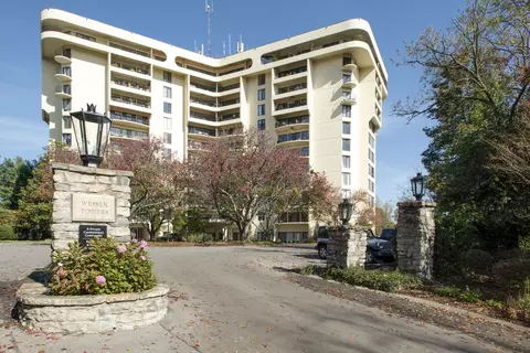 6666 Brookmont Ter #208, Nashville, TN 37205